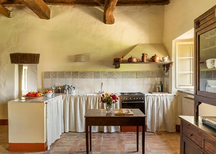 펜션 Borgo Di Pianciano *