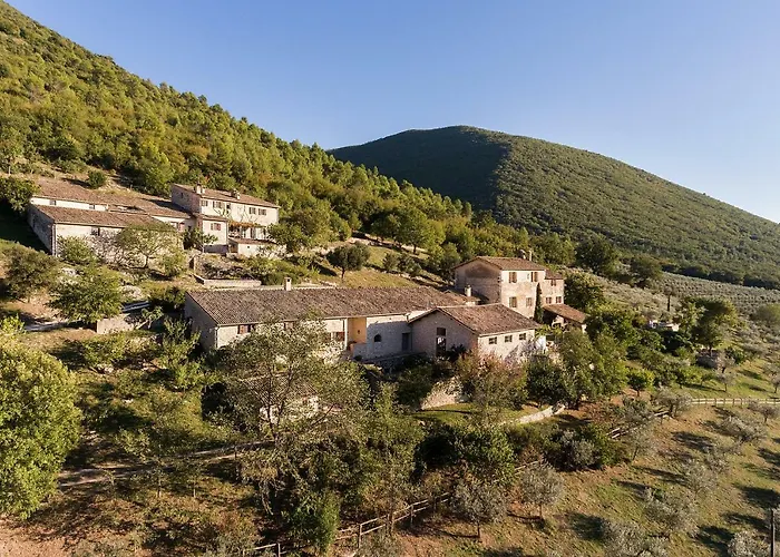 펜션 Borgo Di Pianciano 스폴레토